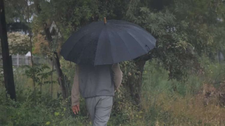 Ο Καιρός Σήμερα: Νεφώσεις με βροχές και καταιγίδες με τα φαινόμενα να είναι κατά τόπους έντονα