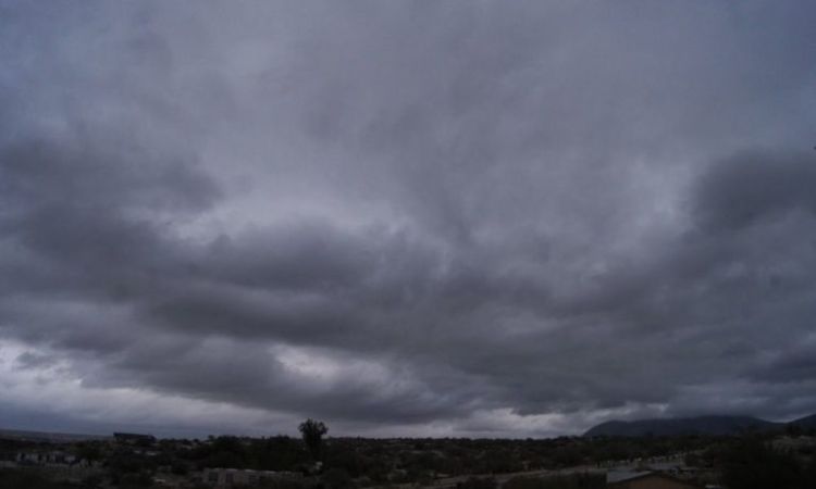 Ο Καιρός Σήμερα: Συννεφιά με τοπικές βροχές και καταιγίδες