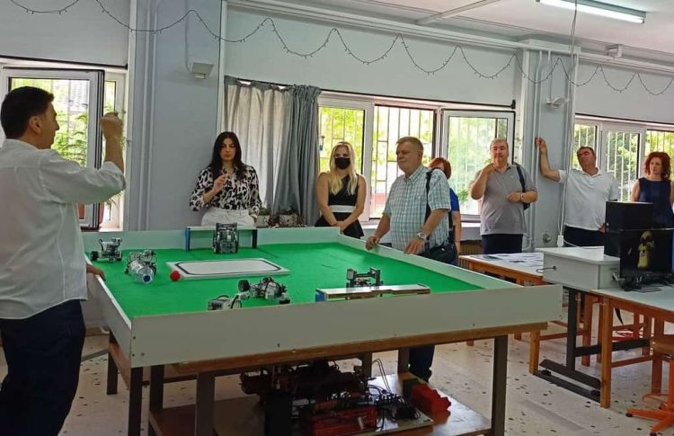 Παρουσίαση των δράσεων των 5 Πόλων Εκπαιδευτικής Καινοτομίας