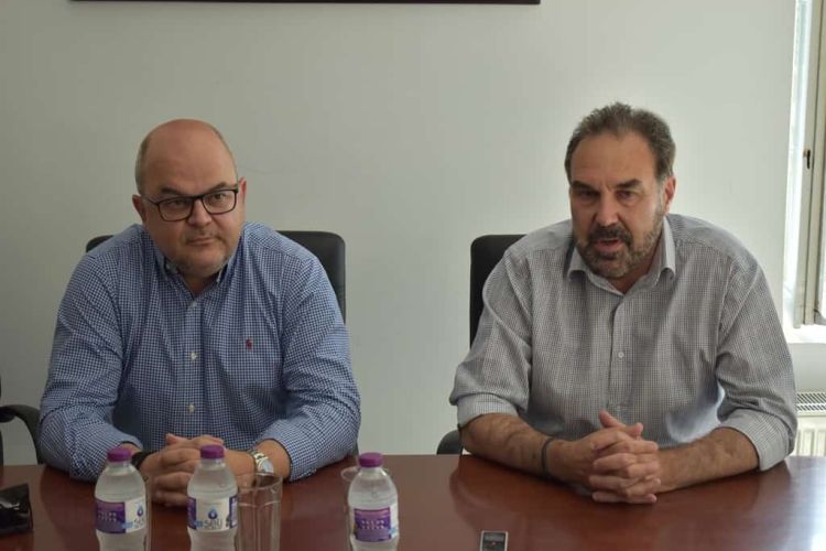 O Δήμαρχος Φλώρινας με τον Διευθύνοντα Σύμβουλο της ΔΕΔΑ Μ. Τσάκα για την πορεία υλοποίησης του έργου του φυσικού αερίου