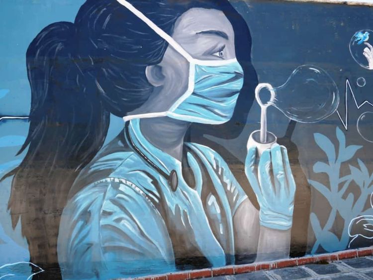 Γκράφιτι Ελπίδας Και Ανθρωπιάς Κοσμεί Το Γενικό Νοσοκομείο Γρεβενών