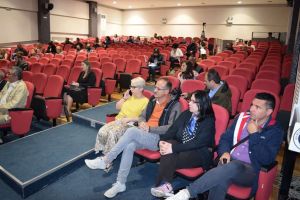 Με τους επιτυχόντες του Προγράμματος Κοινωφελούς Εργασίας ο Δήμαρχος Φλώρινας Βασίλης Γιαννάκης Με τους επιτυχόντες του Προγράμματος Κοινωφελούς Εργασίας ο Δήμαρχος Φλώρινας Βασίλης Γιαννάκης