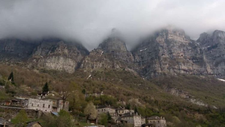 Ο Ε.ο.σ. Κozάνης Διοργανώνει Ανάβαση Στην Τύμφη, Κορυφή Γκαμήλα 
