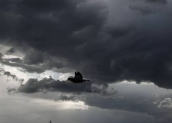 Ο Καιρός Σήμερα: Νεφώσεις Παροδικά Αυξημένες Με Τοπικές Βροχές Και Σποραδικές Καταιγίδες