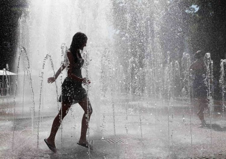 Για καύσωνα μέχρι τέλος του μήνα προειδοποιεί το Meteo – Αναλυτική πρόγνωση