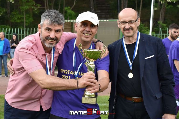 Δημήτρης Σκουτέλας: “Σε λίγους μήνες κλείνουμε 20 ολόκληρα χρόνια χωρίς γήπεδο!!! Σόρρυ, αλλά ο καθένας με τον πόνο του παιδιά!!!”