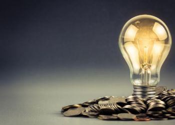 Ελληνική πρόταση στην ΕΕ για φθηνότερο κατά 45% ρεύμα