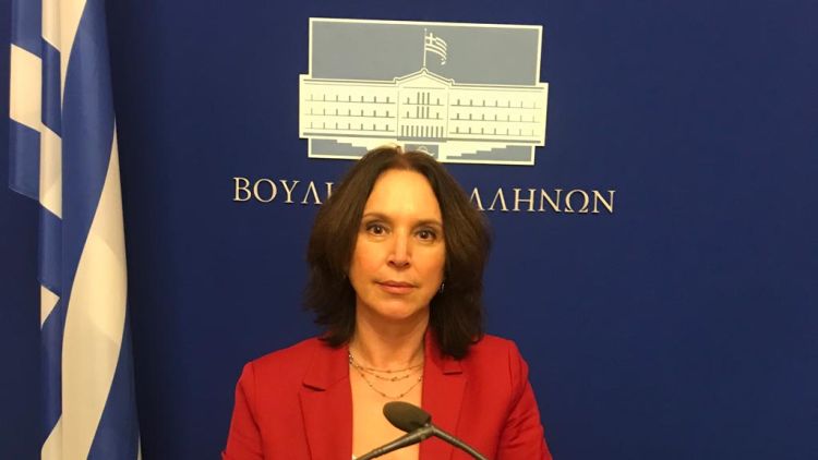 Η κυβέρνηση εξαπατά για μία ακόμη φορά τους πολίτες με την υποτιθέμενη κατάργηση της ρήτρας αναπροσαρμογής