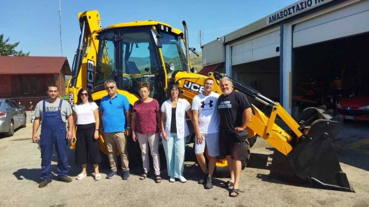 Παρελήφθη ο Φορτωτής Εκσκαφέας (τύπου Jcb) της Π.Ε. Καστοριάς.