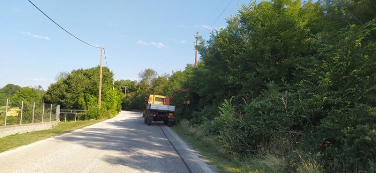 Παρεμβάσεις από μηχανήματα του Αμαξοστασίου της Π.Ε. Καστοριάς