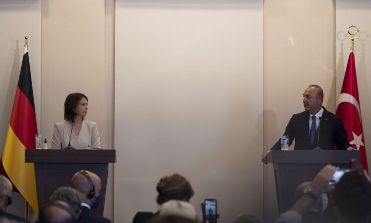 Πώς η Μπέρμποκ έβαλε στη θέση του τον Τσαβούσογλου όταν κατηγόρησε την Ελλάδα