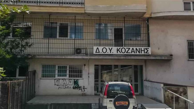 Στάθης Κωνσταντινίδης «Δικαιώθηκε ο συμπολίτης μας που αφόπλισε τον δράστη της επίθεσης με τσεκούρι στη ΔΟΥ Κοζάνης»