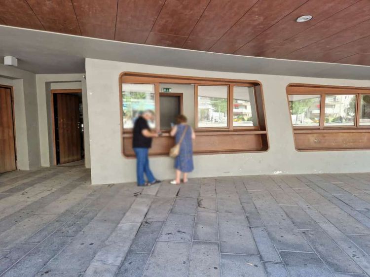 Τα αποτελέσματα των Rapid Tests  στην κεντρική πλατεία 