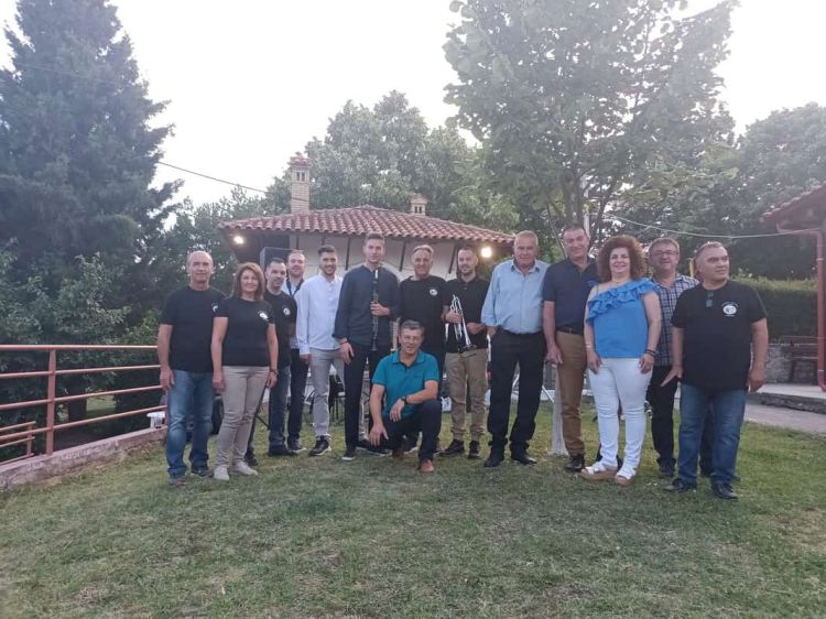 Το γλέντι της Κόζιανης το βράδυ της Κυριακής