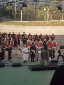 Άνοιξε η αυλαία για το κορυφαίο χορωδιακό γεγονός της Δυτικής Μακεδονίας Άνοιξε η αυλαία για το κορυφαίο χορωδιακό γεγονός της Δυτικής Μακεδονίας