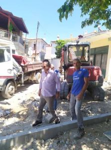 Ασφαλτοστρώσεις και πεζοδρομήσεις σε Κρόκο και Ανω Κώμη