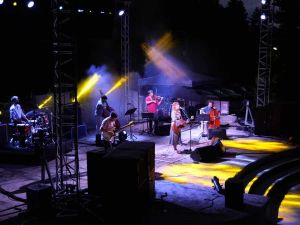 «Μάγεψε» η Μαρία Παπαγεωργίου στο κατάμεστο Υπαίθριο Θέατρο Γρεβενών - Συναυλία ορόσημο της κορυφαίας ερμηνεύτριας «Μάγεψε» η Μαρία Παπαγεωργίου στο κατάμεστο Υπαίθριο Θέατρο Γρεβενών – Συναυλία ορόσημο της κορυφαίας ερμηνεύτριας