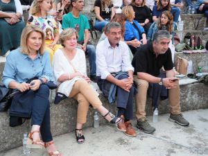 «Μάγεψε» η Μαρία Παπαγεωργίου στο κατάμεστο Υπαίθριο Θέατρο Γρεβενών - Συναυλία ορόσημο της κορυφαίας ερμηνεύτριας «Μάγεψε» η Μαρία Παπαγεωργίου στο κατάμεστο Υπαίθριο Θέατρο Γρεβενών – Συναυλία ορόσημο της κορυφαίας ερμηνεύτριας