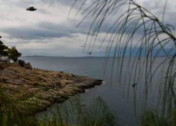 Ο Καιρός Σήμερα: Αίθριος με νεφώσεις και τοπικές βροχές ή μεμονωμένες καταιγίδες