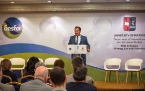 Οι προοπτικές του υδρογόνου στο ενεργειακό τοπίο της Ελλάδας στο Συνέδριου του ΔΕΣΦΑ και του Πανεπιστημίου Πειραιώς