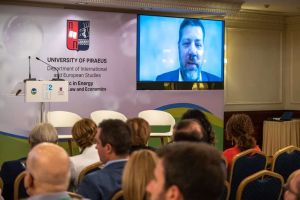 Οι προοπτικές του υδρογόνου στο ενεργειακό τοπίο της Ελλάδας στο Συνέδριου του ΔΕΣΦΑ και του Πανεπιστημίου Πειραιώς