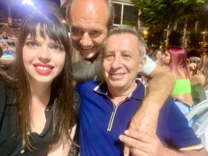 Παραδοσιακό γλέντι στη Λευκοπηγή Παραδοσιακό γλέντι στη Λευκοπηγή