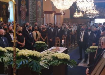 Στο τελευταίο αντίο του Νίκου Παπαγεωργίου ο πρωθυπουργός