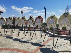 Στο τελευταίο αντίο του Νίκου Παπαγεωργίου ο πρωθυπουργός Στο τελευταίο αντίο του Νίκου Παπαγεωργίου ο πρωθυπουργός