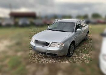 Συνελήφθη 21χρονος διακινητής για μεταφορά και διευκόλυνση παράνομης εξόδου από την ελληνική επικράτεια τεσσάρων αλλοδαπών Συνελήφθη 21χρονος διακινητής για μεταφορά και διευκόλυνση παράνομης εξόδου από την ελληνική επικράτεια τεσσάρων αλλοδαπών