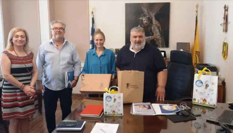 Σύμφωνο συνεργασίας μεταξύ του Δήμου Εορδαίας και του «Χαμόγελου του Παιδιού» για την υποστήριξη ευάλωτων κοινωνικών ομάδων Σύμφωνο συνεργασίας μεταξύ του Δήμου Εορδαίας και του «Χαμόγελου του Παιδιού» για την υποστήριξη ευάλωτων κοινωνικών ομάδων