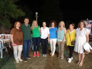 Το γλέντι της Κόζιανης το βράδυ της Κυριακής Το γλέντι της Κόζιανης το βράδυ της Κυριακής