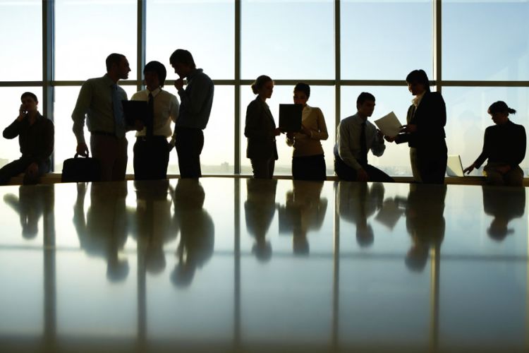 Νέο πρόγραμμα ΔΥΠΑ για χιλιάδες ανέργους ΟΑΕΔ: Δουλειά στο δημόσιο με τον κατώτατο μισθό