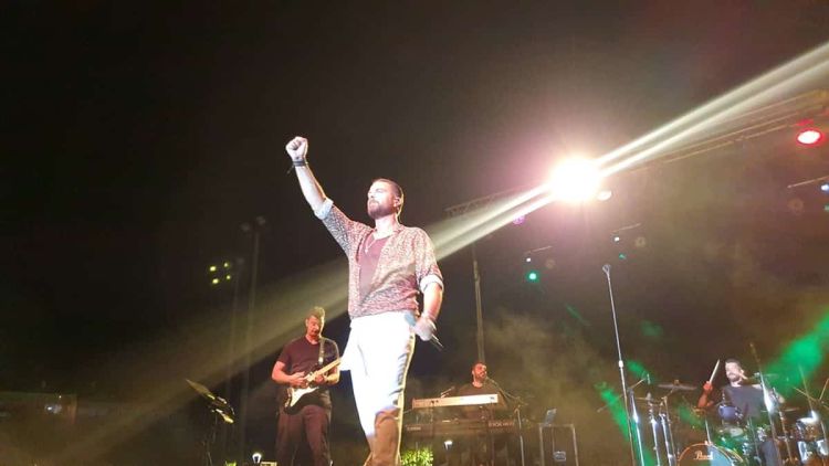 Ο Ηλίας Βρεττός στο “Πολιτιστικό Καλοκαίρι” του Δήμου Φλώρινας