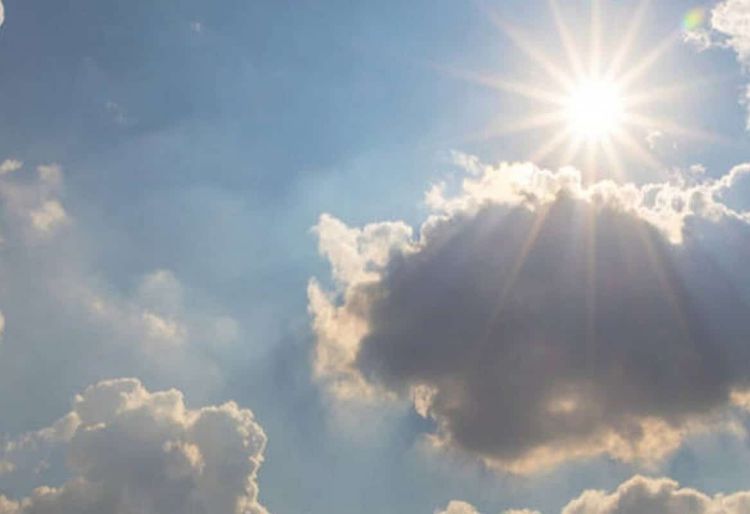 Ο Καιρός Σήμερα: Ηλιοφάνεια με λίγες νεφώσεις και θερμοκρασία σε μικρή πτώση