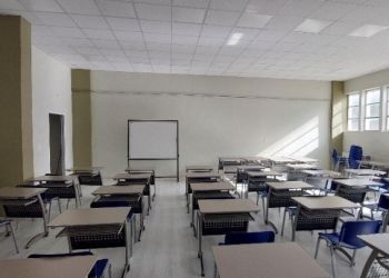 Τι θα ισχύσει στα σχολεία μετά την απόφαση της Επιτροπής Προαιρετική η χρήση μάσκας