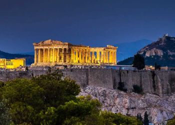 Ft: Μετά από 12 χρόνια αναταραχής, η Ελλάδα επιστρέφει στην ανάπτυξη – Αφιέρωμα για την έξοδο από την εποπτεία