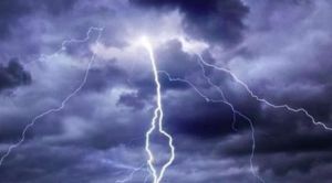 Από κεραυνό η φωτιά στην Κοζάνη