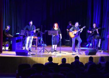 Με τη συναυλία του συγκροτήματος ΑκουαΡε Λα συνεχίστηκε το “Πολιτιστικό Καλοκαίρι” του Δήμου Φλώρινας