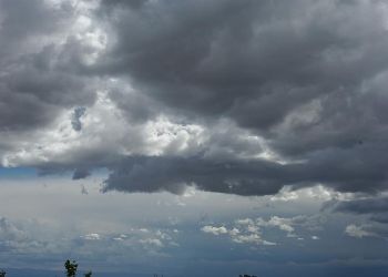 Ο Καιρός Σήμερα: Με Σύννεφα, Βροχές Και Καταιγίδες Και Η Παρασκευή