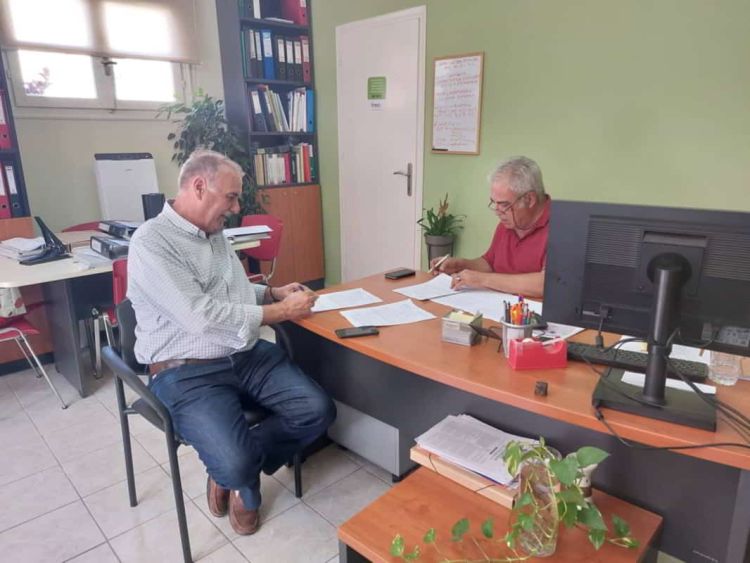 Έπεσαν οι υπογραφές στο Βελβεντό…