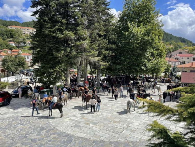 Βλάστη Κοζάνης:  3η Ιππική συνάντηση ένα υπέροχο θέαμα πορείας αλόγων