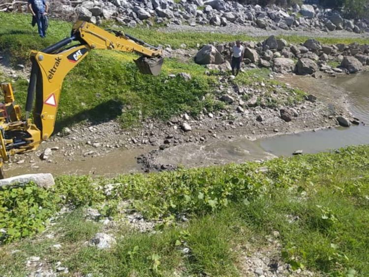 Γέφυρα Αιανής Ρυμνίου: Ενέργειες απεγκλωβισμού ψαριών & γόνων