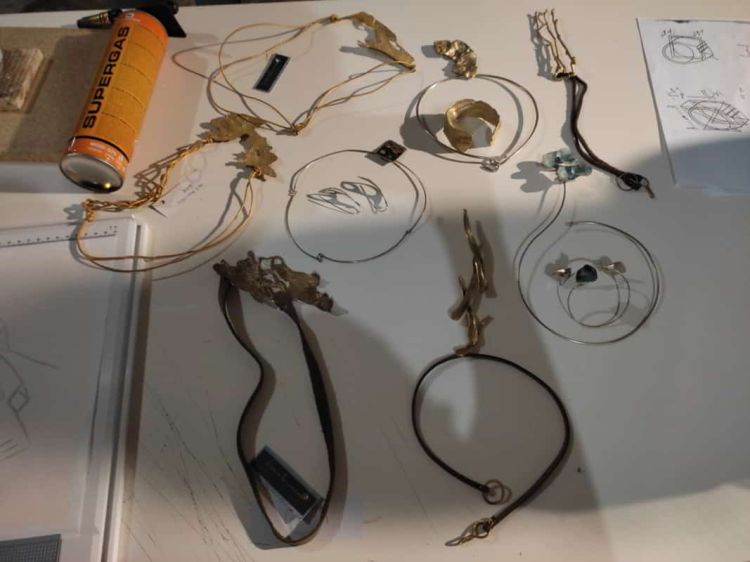 Γνωριμία με το χειροποίητο κόσμημα