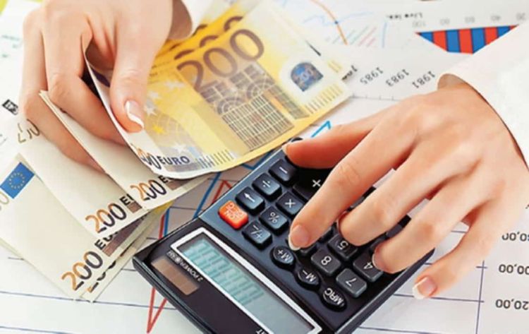 Διαγραφή οφειλών για 340.000 μη μισθωτούς, ξεμπλοκάρεται η συνταξιοδότηση τους