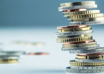 Επιταγή ακρίβειας, στεγαστικά δάνεια σε νέους, παραγραφή οφειλών – Πότε κατατίθεται το νομοσχέδιο