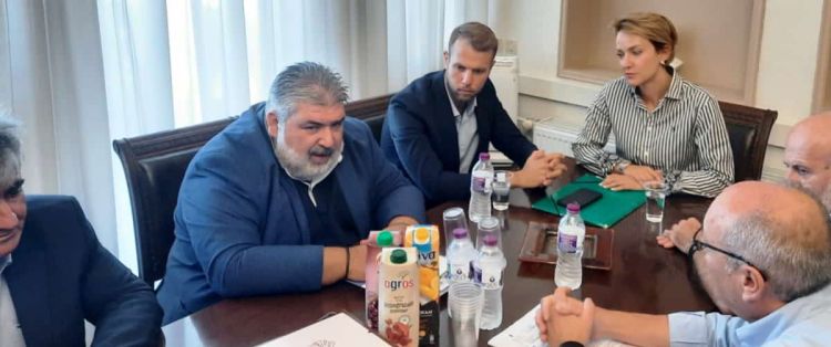 Η Γενική Γραμματέας Ενέργειας & Ορυκτών Πρώτων Υλών Αλεξάνδρας Σδούκου,  στο Δήμαρχο Εορδαίας Παναγιώτη Πλακεντά