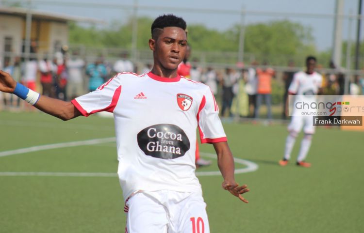 Θέμα στην Γκανα η μεταγραφή  του Αμίνου … Με δύο διαφορετικά παπούτσια η “πρώτη” του…!