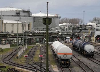 Κομισιόν: Μειώστε την κατανάλωση ρεύματος τις ώρες αιχμής