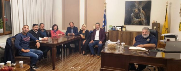 Συζήτηση για την πορεία της μετεγκατάστασης του οικισμού Αγίων Αναργύρων