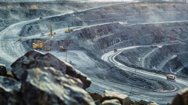 Τεράστιο κοίτασμα λιθίου αλλάζει τα δεδομένα και σώζει την αυτοκινητοβιομηχανία – Πού ανακαλύφθηκε